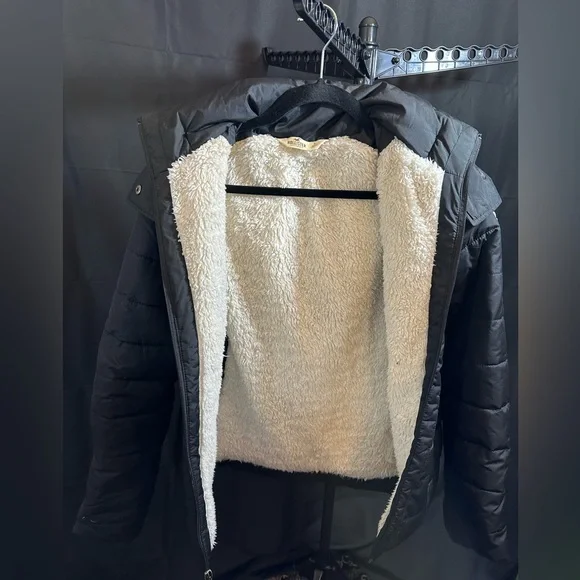 Women's Hollister Hooded Sherpa Lined Puffer Jacket Coat - Picture 3 of 5